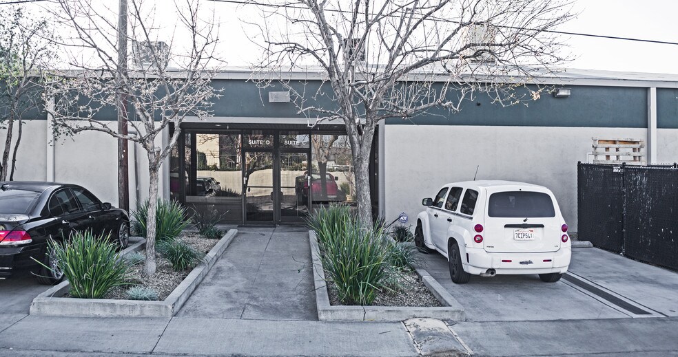 More Photos Of 12701 Van Nuys Blvd, Pacoima Warehouse For Lease