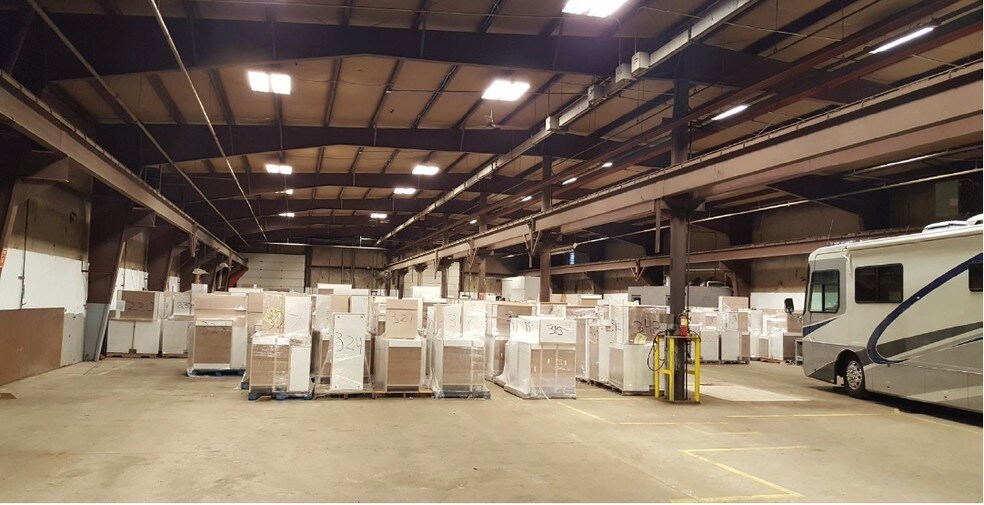 More Photos Of 1492 E Grand River Ave, Williamston Warehouse For Lease
