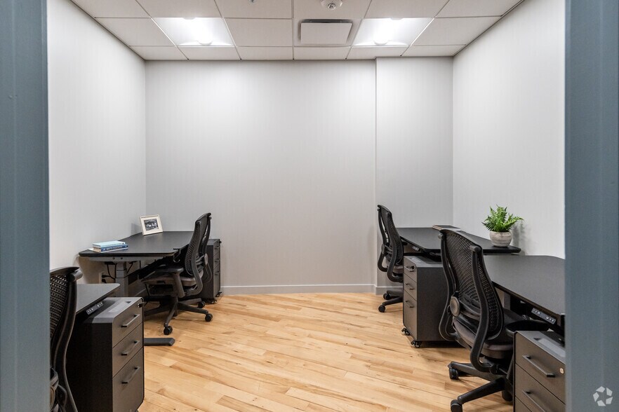 More Photos Of 603 Munger Ave, Dallas Office For Lease