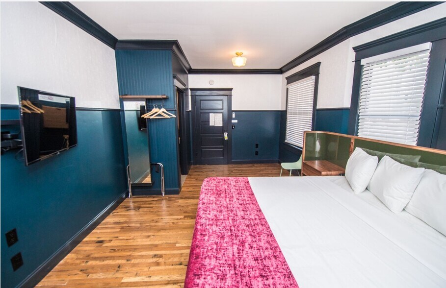 More Photos Of 765 10th Ave, San Diego Hospitality For Sale