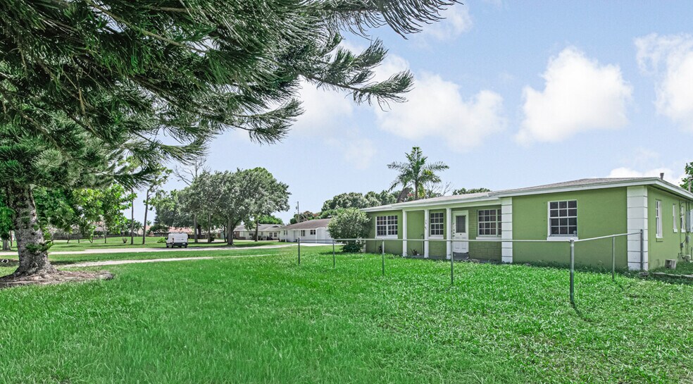 More Photos Of 3565 S Jog Rd, Greenacres Office For Sale