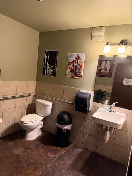 More Photos Of 808 N 4th St, Coeur d'Alene Storefront For Lease