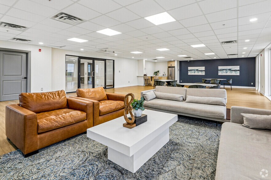 More Photos Of 600 Sunningdale Rd E, London Apartments For Sale