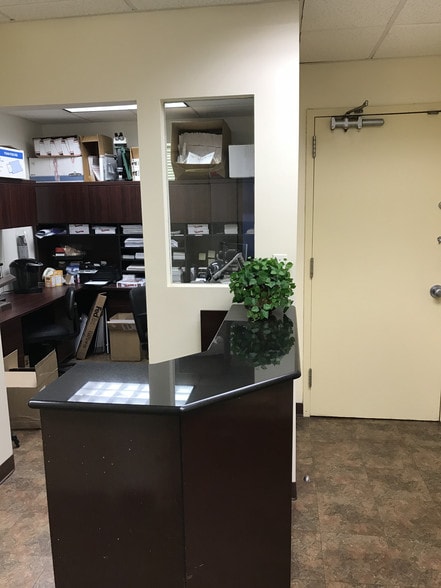 More Photos Of 18 E 48th St, New York Office For Lease