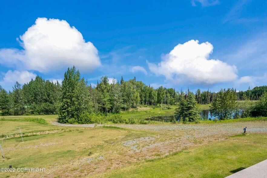 More Photos Of 36142 Pine St, Soldotna Light Manufacturing For Sale