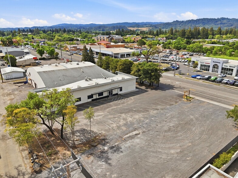 More Photos Of 1420 Healdsburg Ave, Healdsburg Flex For Sale