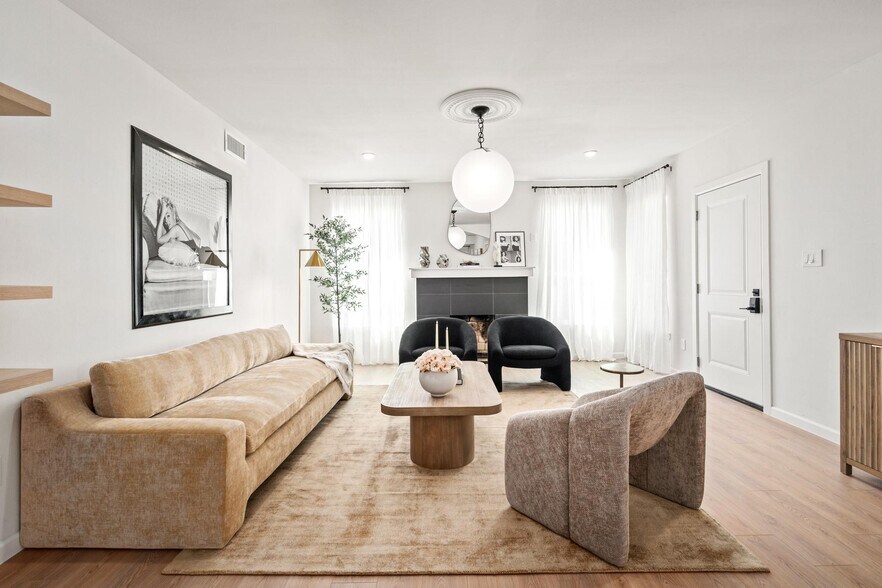 More Photos Of , Houston Multifamily For Sale