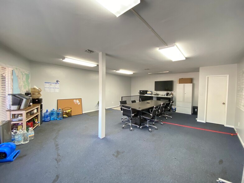 More Photos Of 2731-35 Lemon Grove Ave, Lemon Grove Flex For Lease