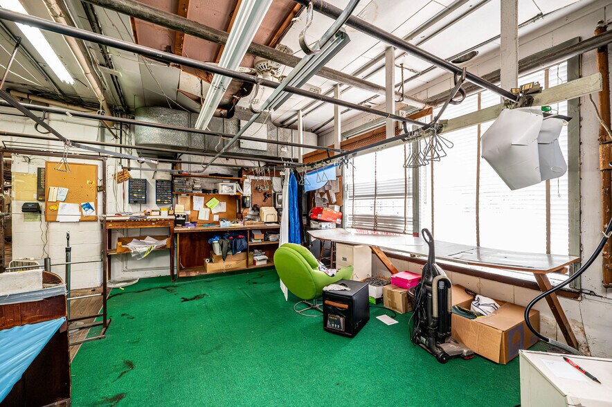 More Photos Of 508 New Alexandria Rd, Greensburg General Retail For Sale