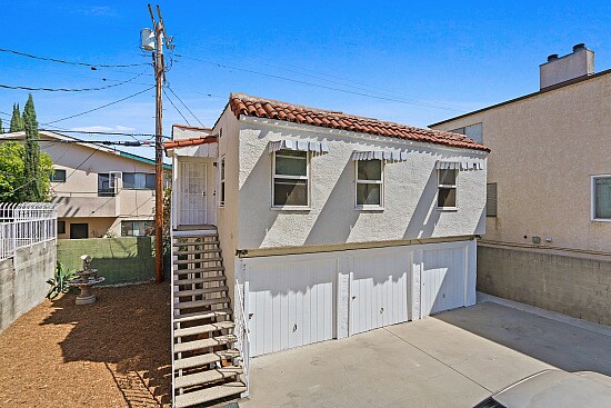 More Photos Of 8521 Saturn St, Los Angeles Apartments For Sale