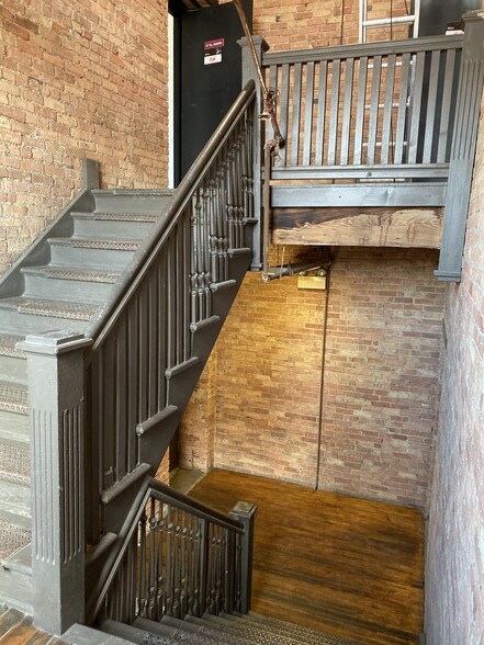 More Photos Of 2201 S Halsted St, Chicago Loft Creative Space For Lease