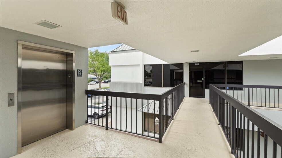 More Photos Of 10669-10689 N Kendall Dr, Miami Unknown For Lease