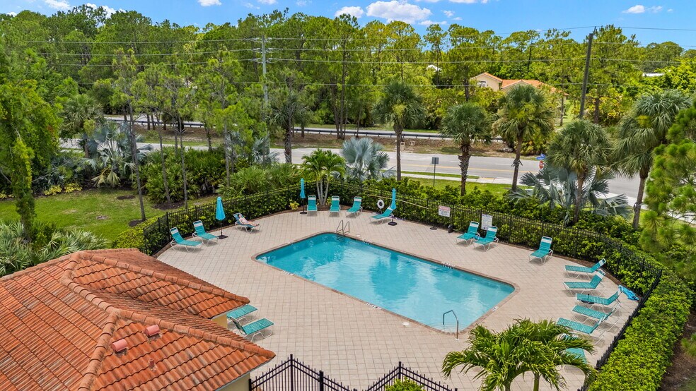 More Photos Of 10000-10030 Maddox Ln, Bonita Springs Apartments For Sale