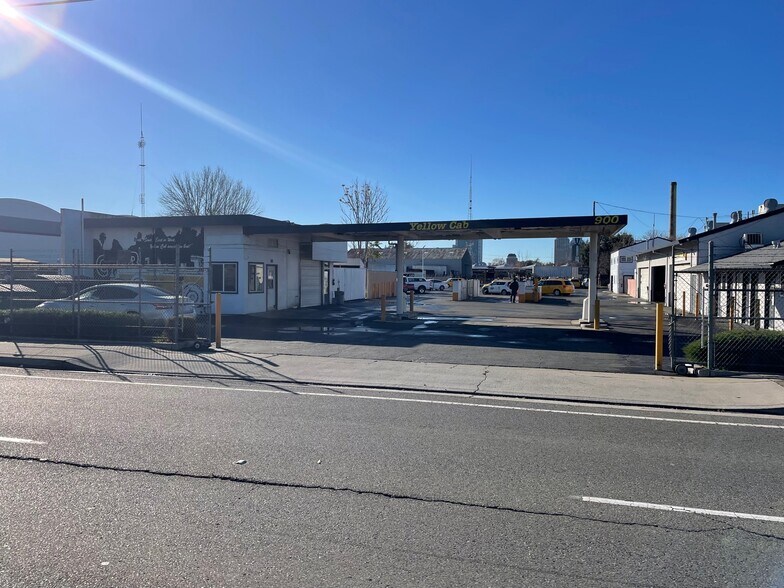More Photos Of 900 Richards Blvd, Sacramento Warehouse For Sale