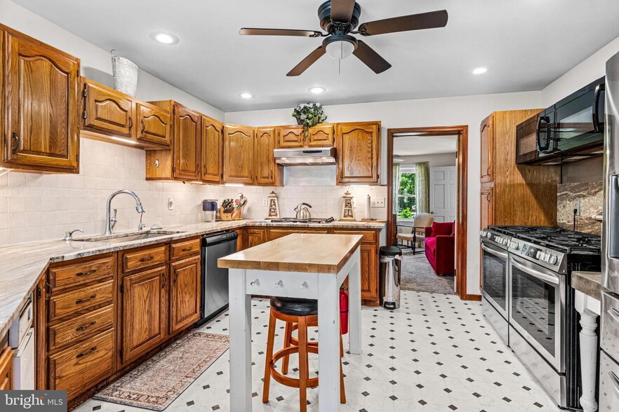 More Photos Of 668 Crawford Rd, Cape May Lodge Meeting Hall For Sale