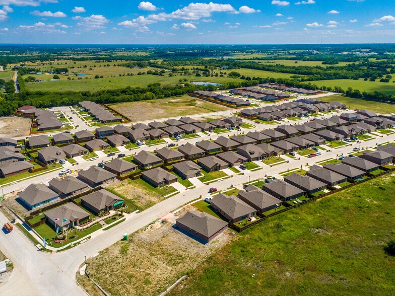 More Photos Of 2144 W Audie Murphy Pky, Farmersville Land For Lease