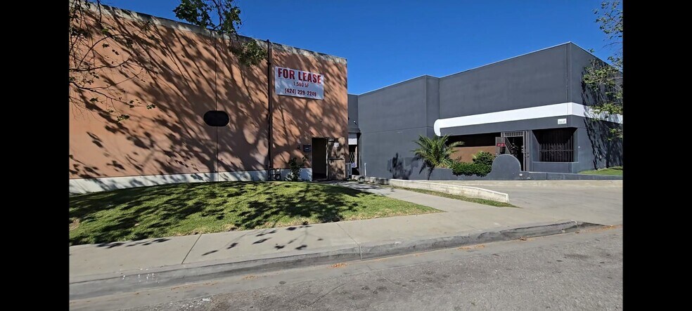 More Photos Of 2001 Hawkins Circle, Los Angeles Warehouse For Lease