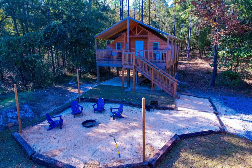 More Photos Of 7009 Creek Stone Rd, Milton Lodge Meeting Hall For Sale