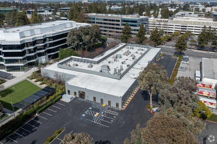 More Photos Of 674-680 W Maude Ave, Sunnyvale Research And Development For Sale