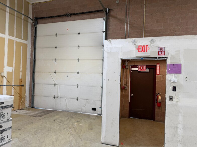 More Photos Of 351 Spook Rock Rd, Suffern Warehouse For Lease