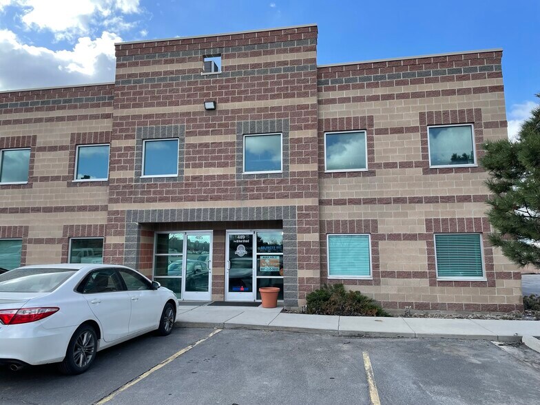 More Photos Of 461-489 W Parkland Dr, Sandy Warehouse For Lease
