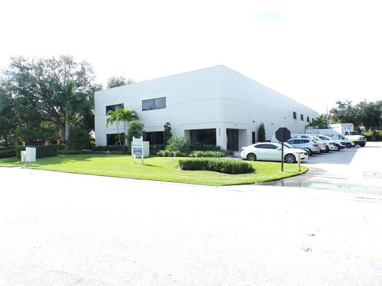 Primary Photo Of 355 Hiatt Dr, Palm Beach Gardens Showroom For Lease