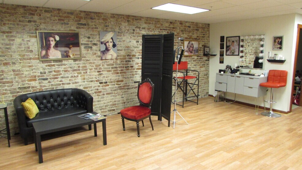 More Photos Of 6-8 City Ctr, Portland Office For Lease