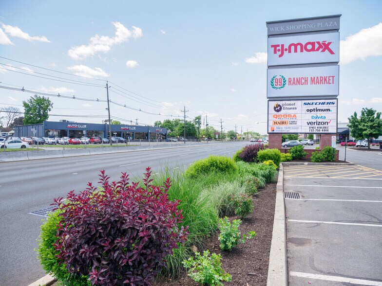 More Photos Of 561 US Highway 1, Edison Unknown For Lease