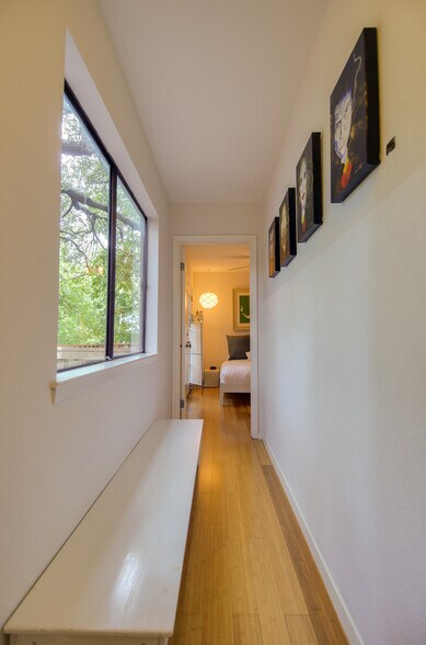 More Photos Of 708-800 S 1st St, Austin Multifamily For Sale