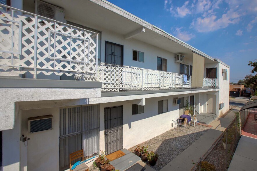More Photos Of 1055 Grover Ave, Glendale Apartments For Sale