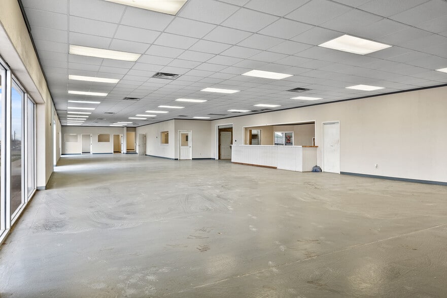 More Photos Of 3509 N 3rd St, Temple Warehouse For Sale