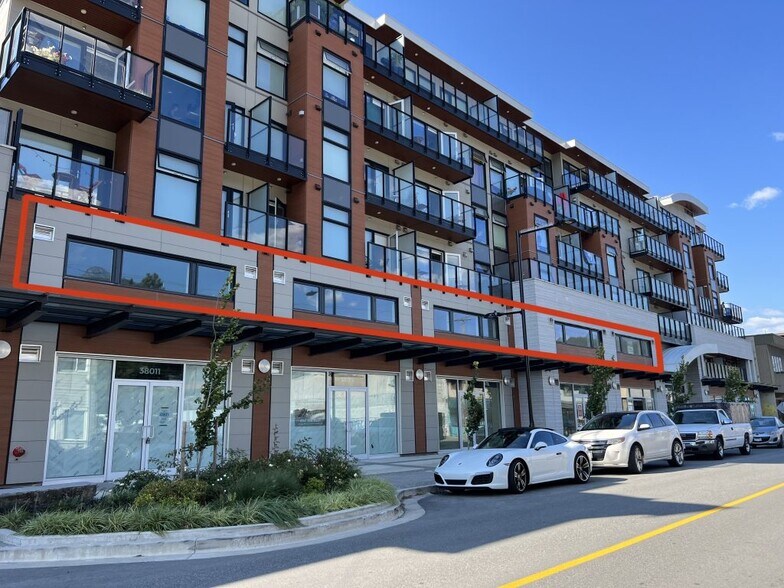 Primary Photo Of 38033-38041 2 Av, Squamish Office Residential For Lease