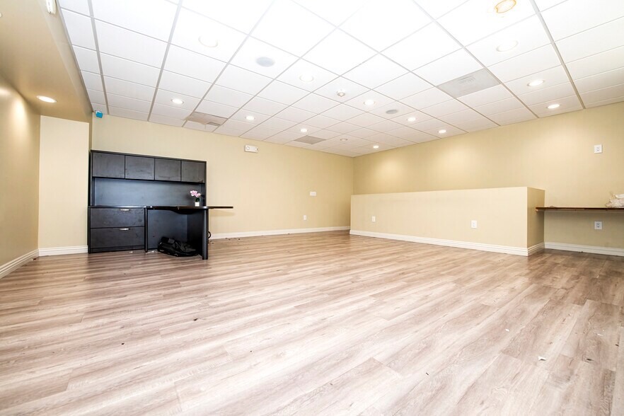 More Photos Of 17100 Norwalk Blvd, Cerritos Office For Sale