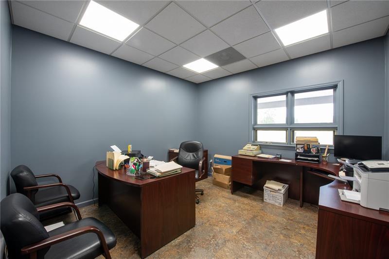 More Photos Of 2118 River Rd, North Apollo Auto Dealership For Sale