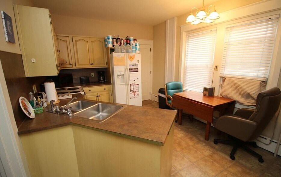 More Photos Of 219 E Lancaster Ave, Shillington Office For Sale