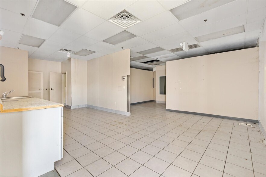 More Photos Of 440-500 W Gulf Atlantic Hwy, Wildwood Unknown For Lease