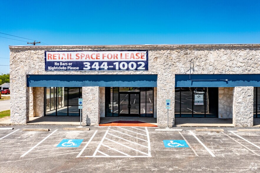More Photos Of 9323 Perrin Beitel Rd, San Antonio Unknown For Lease
