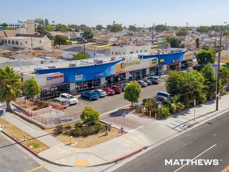 Primary Photo Of 10714 S Western Ave, Los Angeles Freestanding For Lease