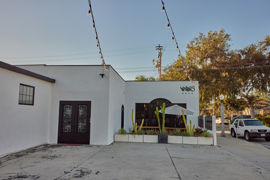 More Photos Of 8534 Washington Blvd, Culver City Freestanding For Lease