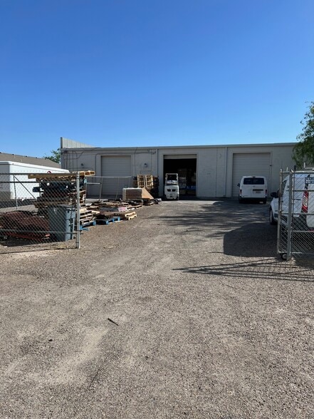More Photos Of 1209 E Jasmine Ave, McAllen Warehouse For Lease