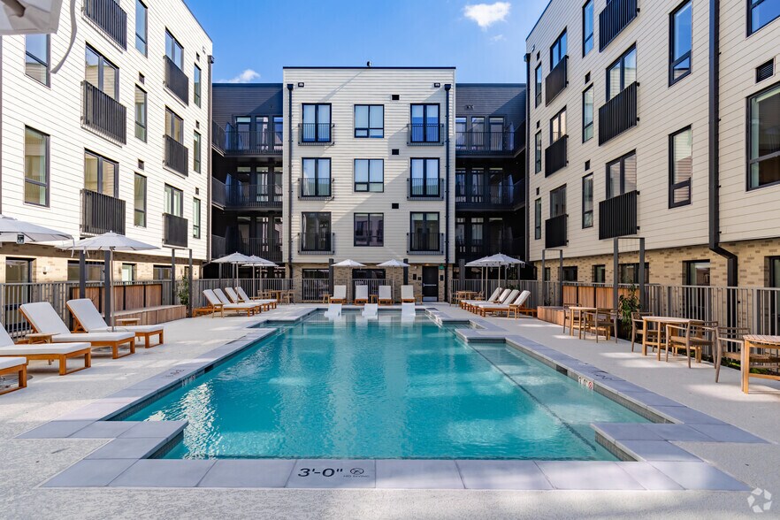 More Photos Of 2025 Fulton Pl, Reston Multifamily For Sale