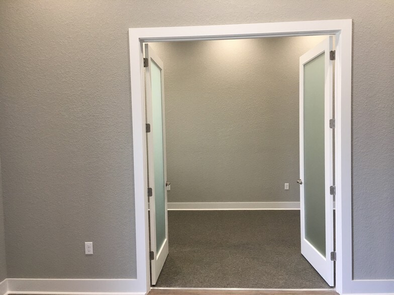 More Photos Of 5899 Preston Rd, Frisco Office For Sale