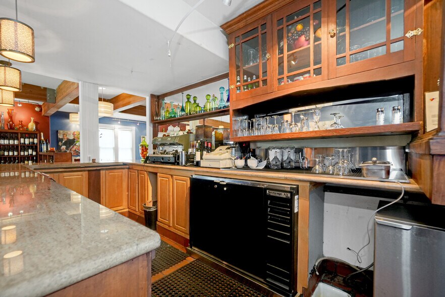 More Photos Of 742 B St, Hayward Restaurant For Sale