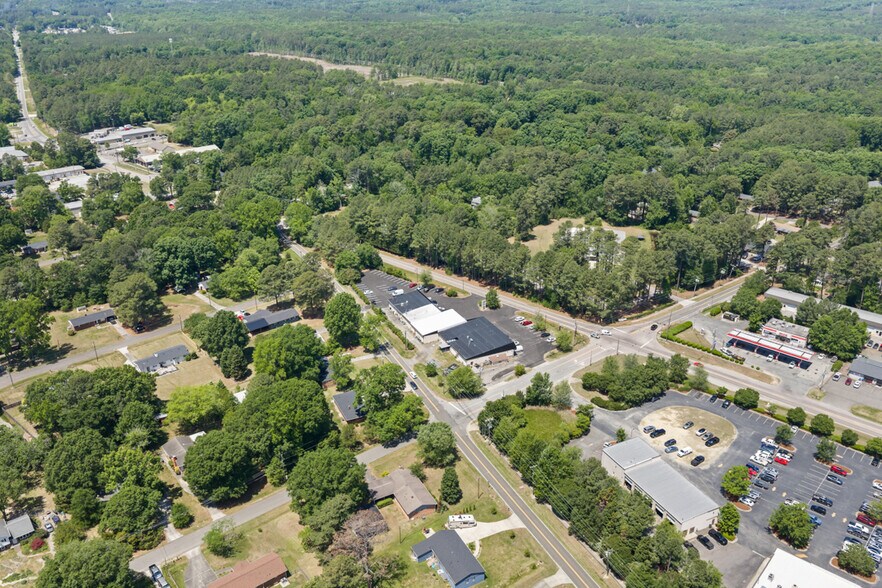 More Photos Of 4701-4707 Hillsborough Rd, Durham General Retail For Lease