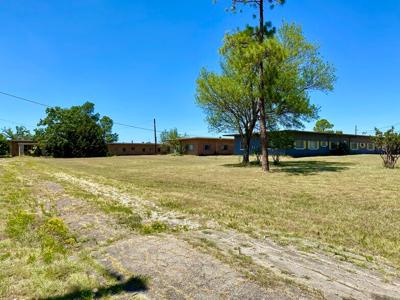 More Photos Of 5020 Sayle St, Greenville Assisted Living For Sale