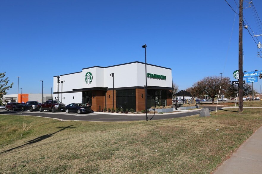 More Photos Of 5425 Tinker Diagonal St, Del City Restaurant For Sale