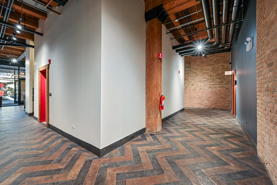 More Photos Of 153 W Ohio St, Chicago Apartments For Sale