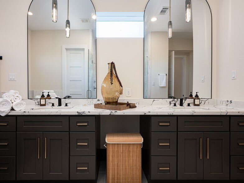 More Photos Of , Houston Multifamily For Sale
