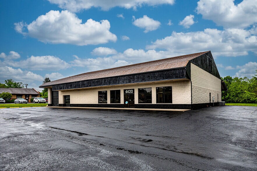 More Photos Of 4420 S Dixie Hwy, Franklin Office For Sale