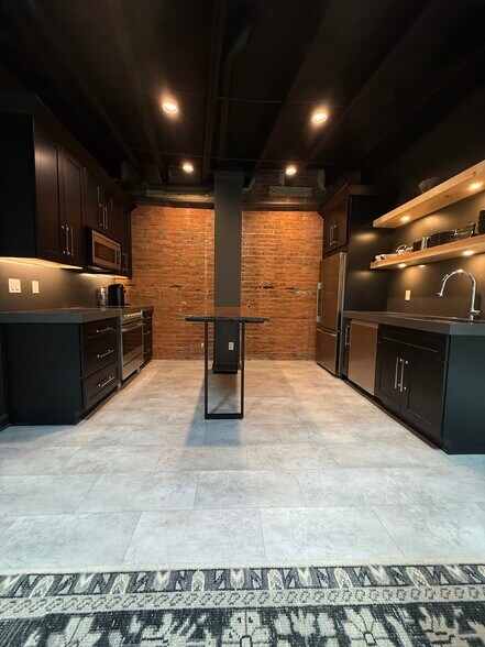 More Photos Of 205 W Galena Blvd, Aurora Storefront Retail Residential For Sale